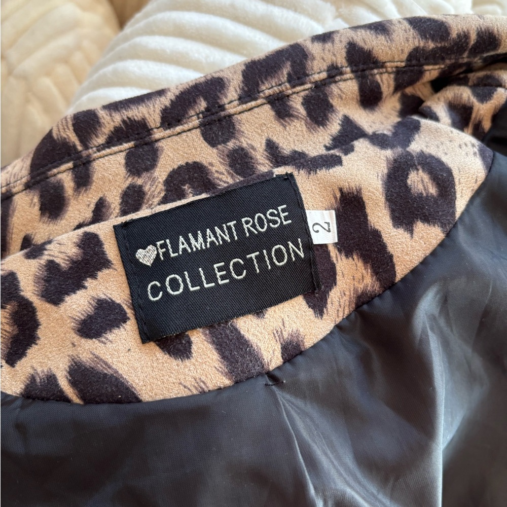 Chic Leopard Print Jacket - Picture 9 of 9